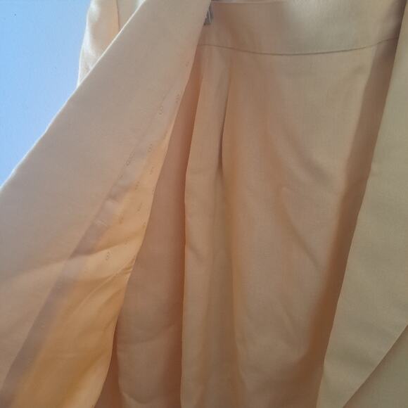 Talbots Italian Fabric Yellow Colored Notch Collar L/S Skirt Suit - Size 8/10 - Picture 8 of 12